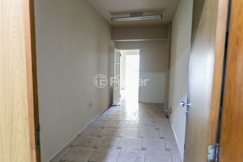 Image 6 - 886958