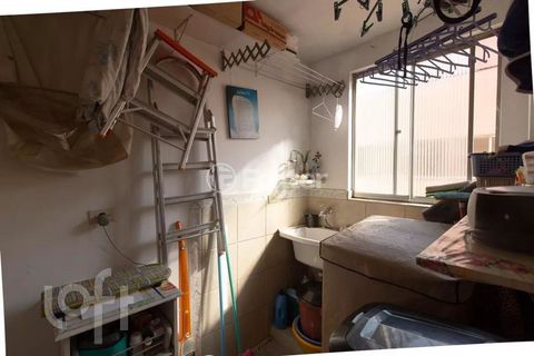Image 8 - 886964