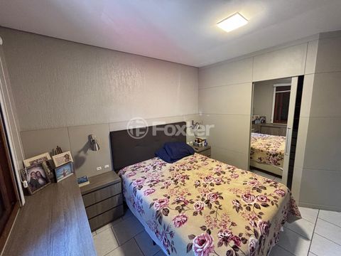 Image 8 - 886966