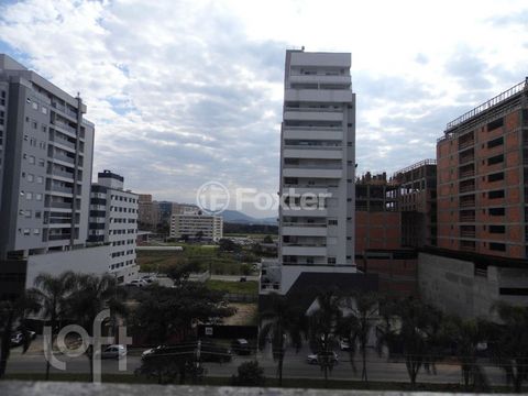 Image 8 - 886986