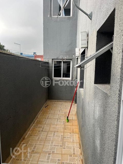 Image 17 - 887001