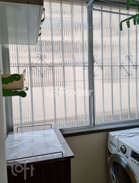 Image 19 - 887003