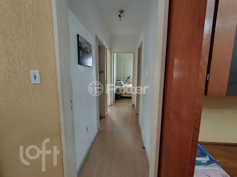 Image 7 - 887015