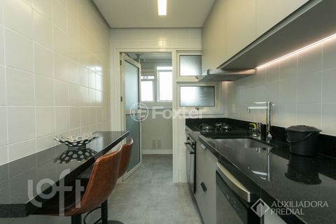 Image 16 - 887016
