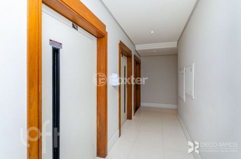 Image 5 - 887016