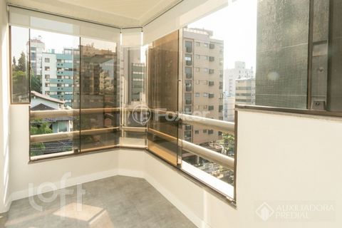 Image 4 - 887016