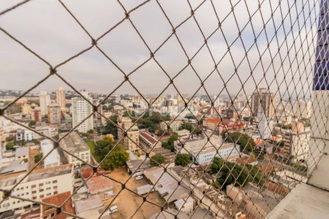 Image 14 - 887017