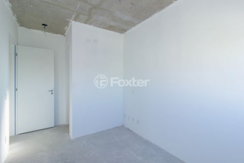 Image 11 - 887020