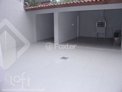 Image 6 - 887034