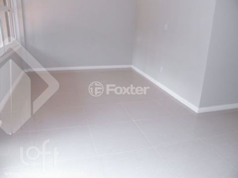 Image 3 - 887034