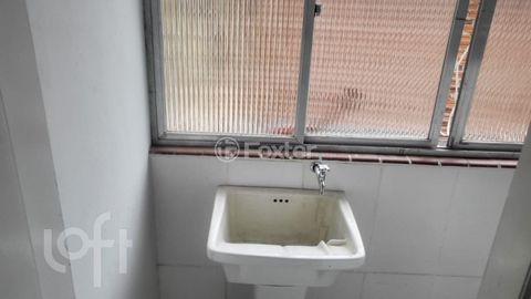 Image 8 - 887041