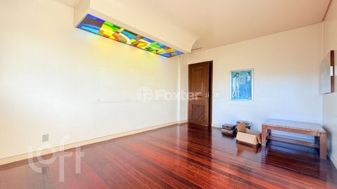 Image 8 - 887118