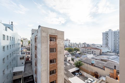 Image 3 - 887125