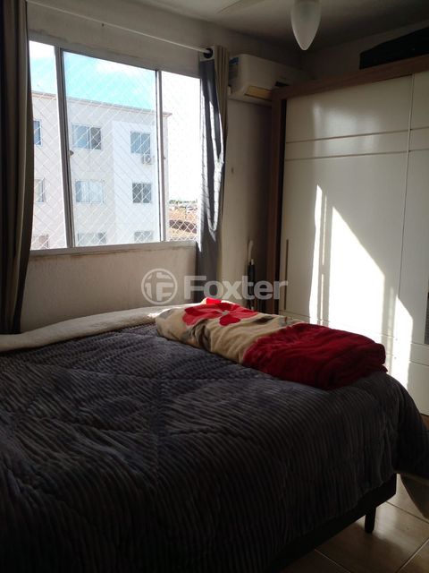 Image 7 - 887129
