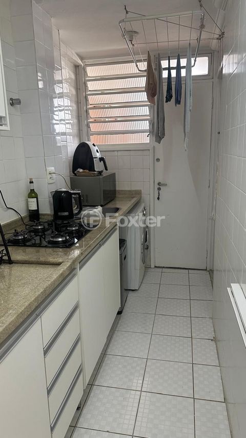 Image 8 - 887228