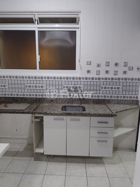 Image 5 - 887269