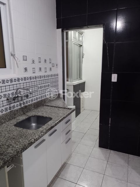 Image 7 - 887269