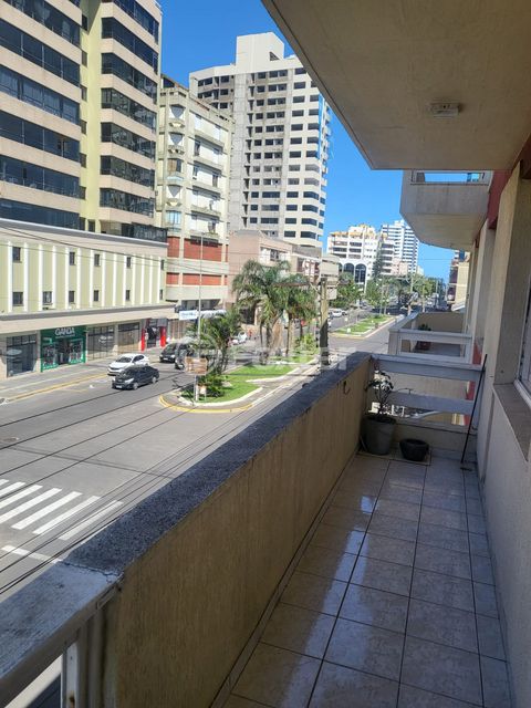 Image 6 - 887342