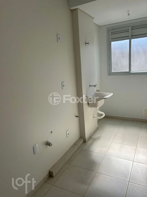 Image 4 - 887358