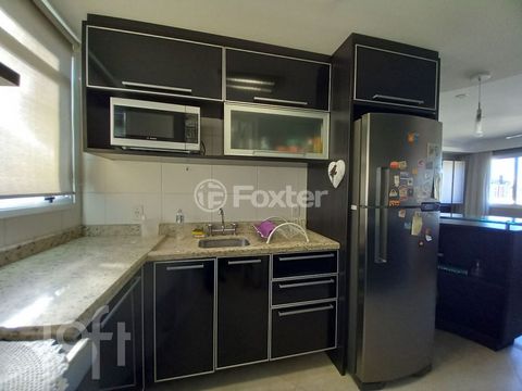 Image 7 - 887363