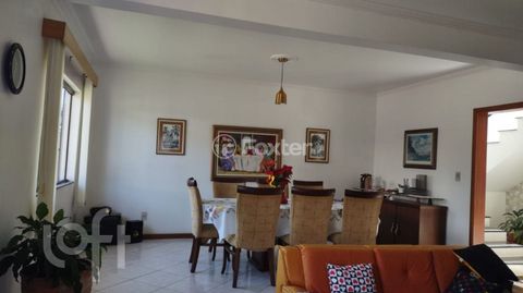 Image 3 - 887380