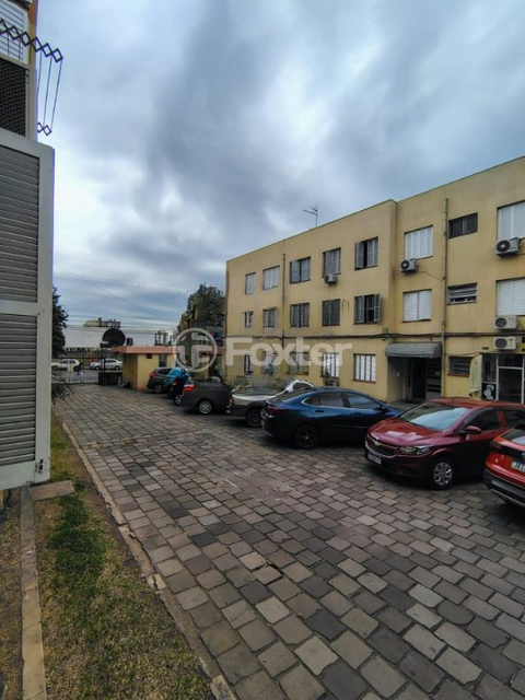 Image 4 - 887398