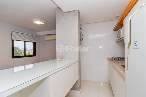 Image 9 - 887403