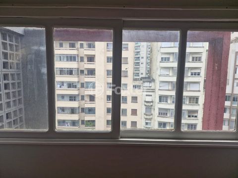 Image 1 - 887405