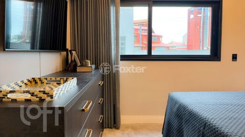 Image 8 - 887406