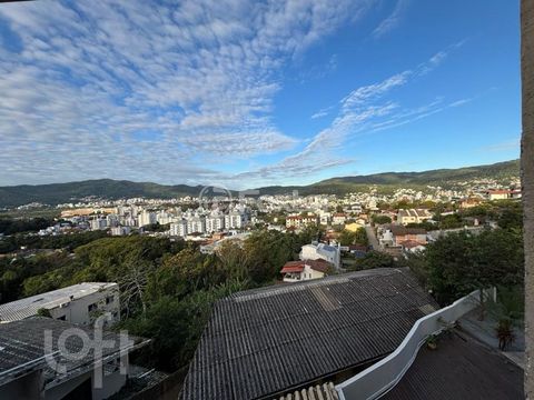 Image 17 - 887408