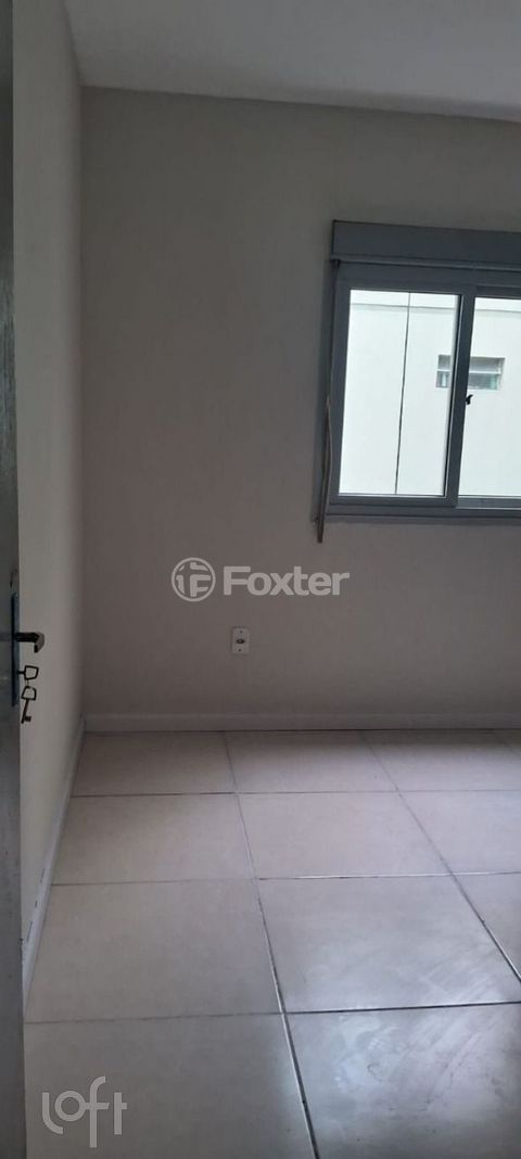 Image 6 - 887429