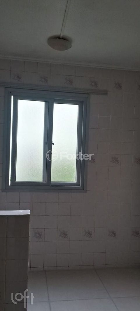 Image 4 - 887429