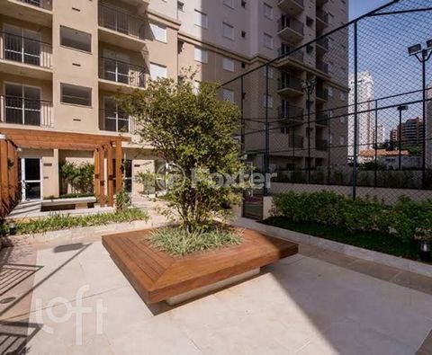 Image 4 - 887439