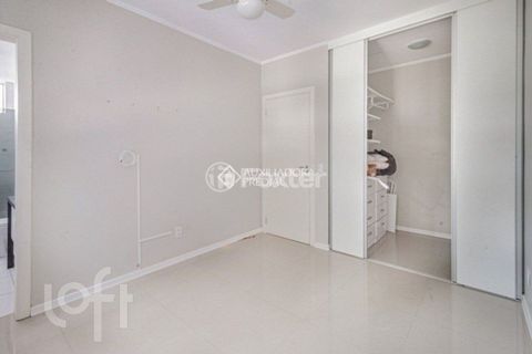 Image 7 - 887443