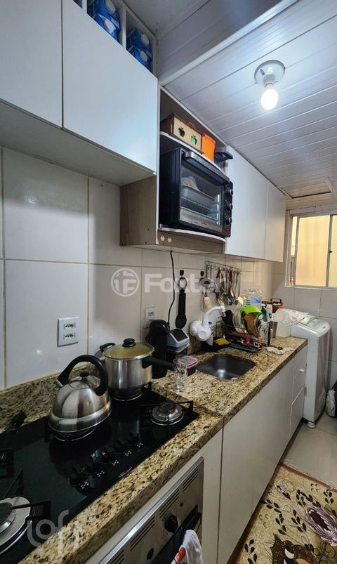 Image 9 - 887446