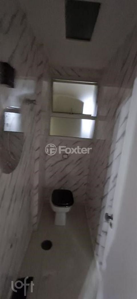 Image 7 - 887450