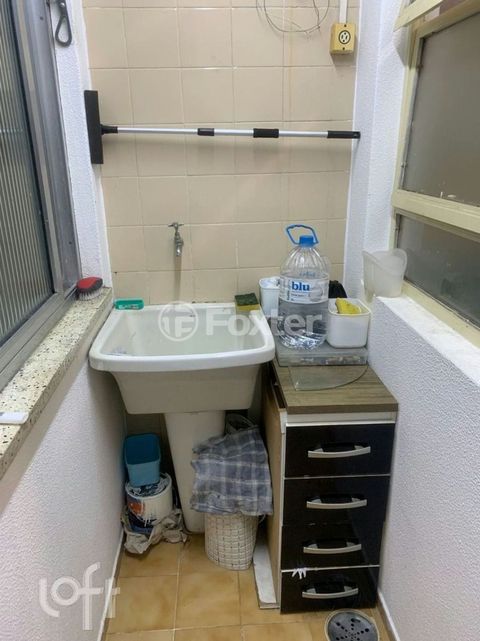 Image 7 - 887485