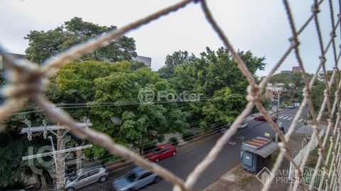 Image 6 - 887488