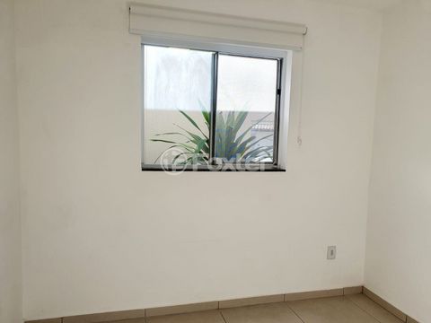 Image 4 - 887489