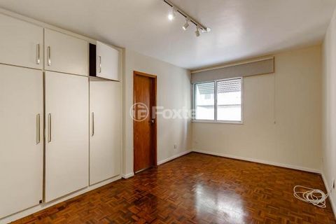 Image 7 - 887495