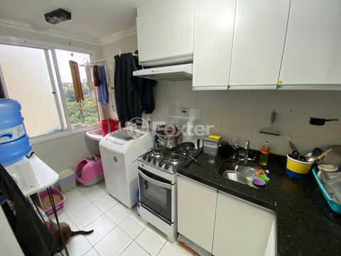 Image 4 - 887517