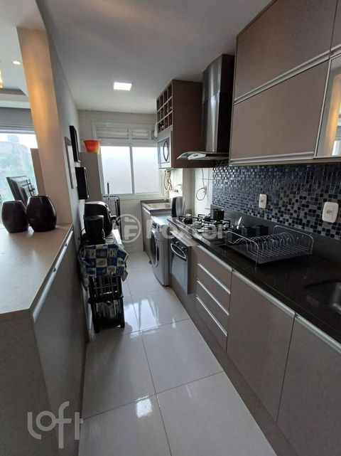 Image 3 - 887519