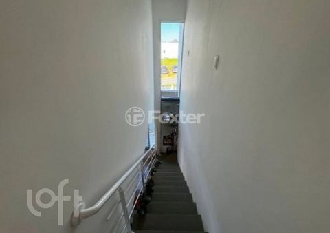 Image 10 - 887536