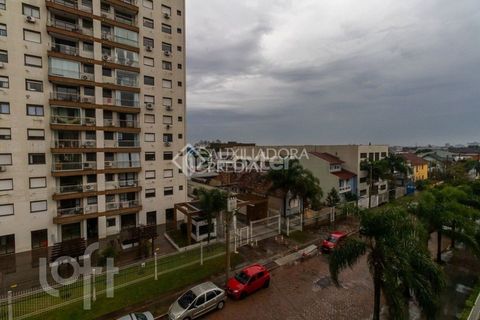 Image 15 - 887586