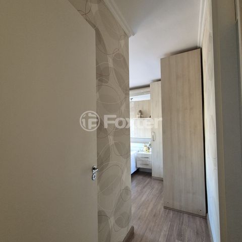 Image 7 - 887590