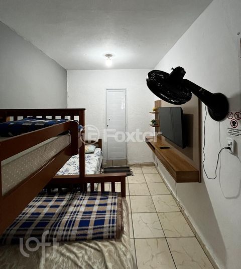 Image 3 - 887594