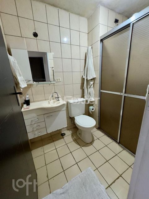 Image 8 - 887603