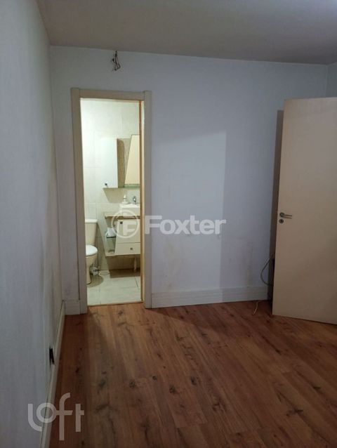 Image 3 - 887605