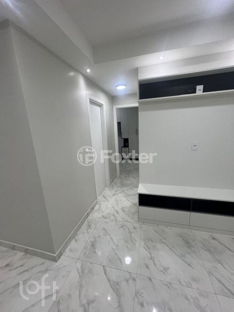 Image 1 - 887612