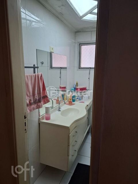 Image 3 - 887616